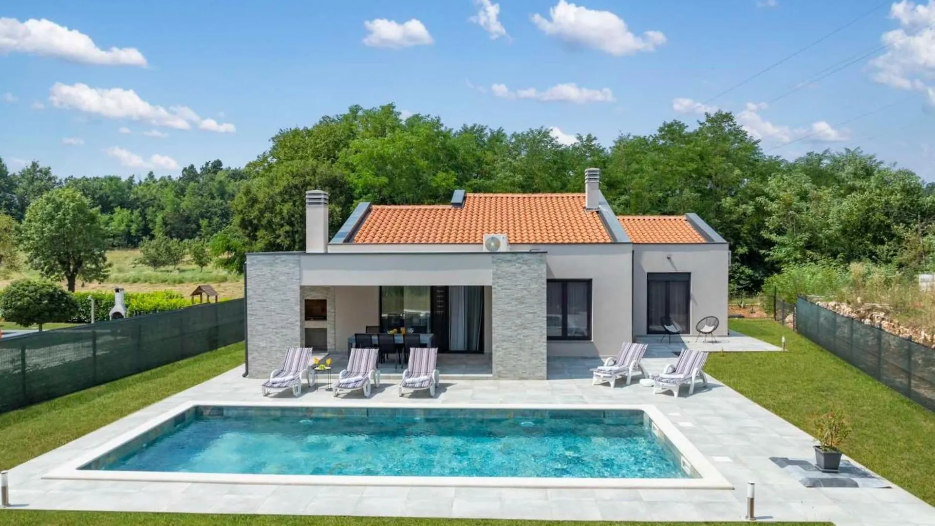 Three Bedroom Villa With Swimming Pool Labin  Kroatien